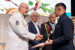 gal-17-5-67d7e37f112f4