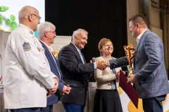 gal-171025-67d7e3889fff0