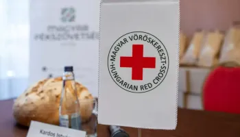 2025. 10.16.  Kenyér Világnapja adományozási akció a Magyar Vöröskereszttel együttműködésben Fotó: Princz Mihály