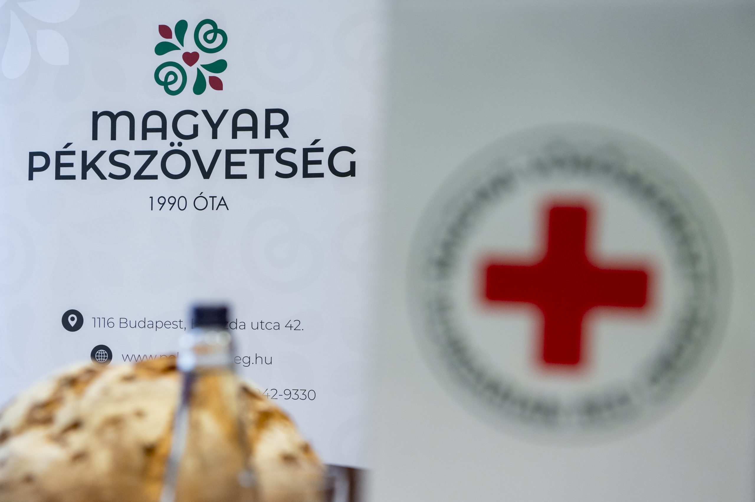 Kenyér adományozás
